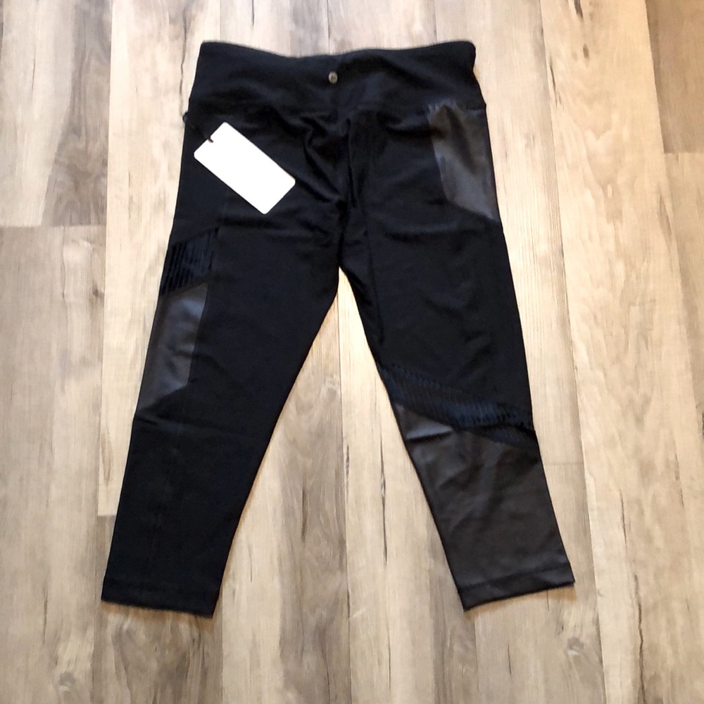 90 Degree by Reflex yoga pants. Style  CW67290. Black. Medium. NWT.